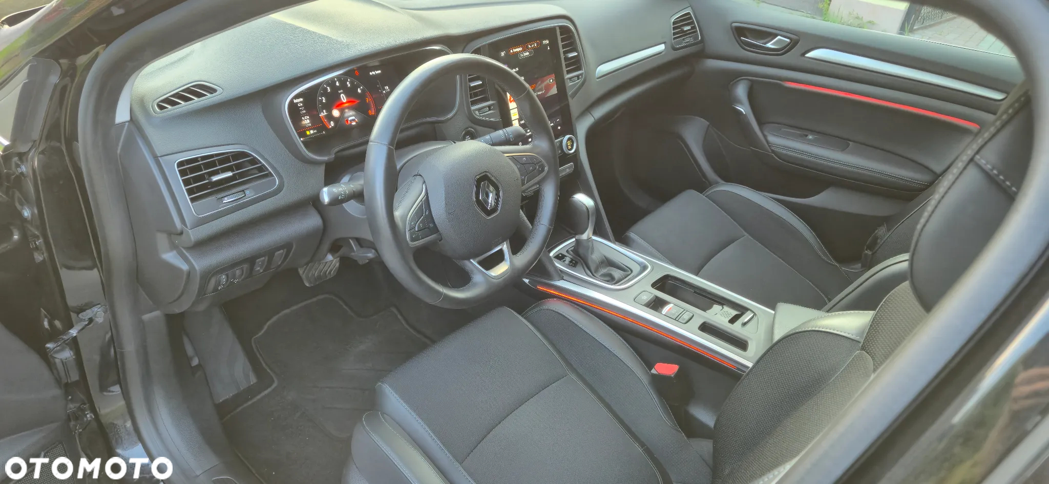 Renault Megane 1.3 TCe FAP Techno EDC - 30