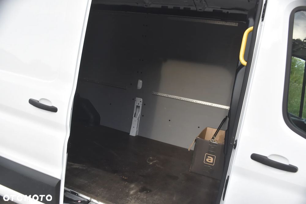 Ford Transit - 17