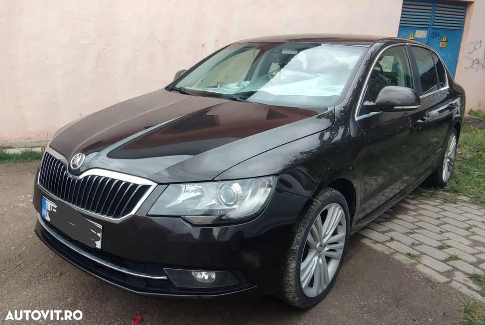 Skoda Superb 2.0 TDI Active DSG - 1