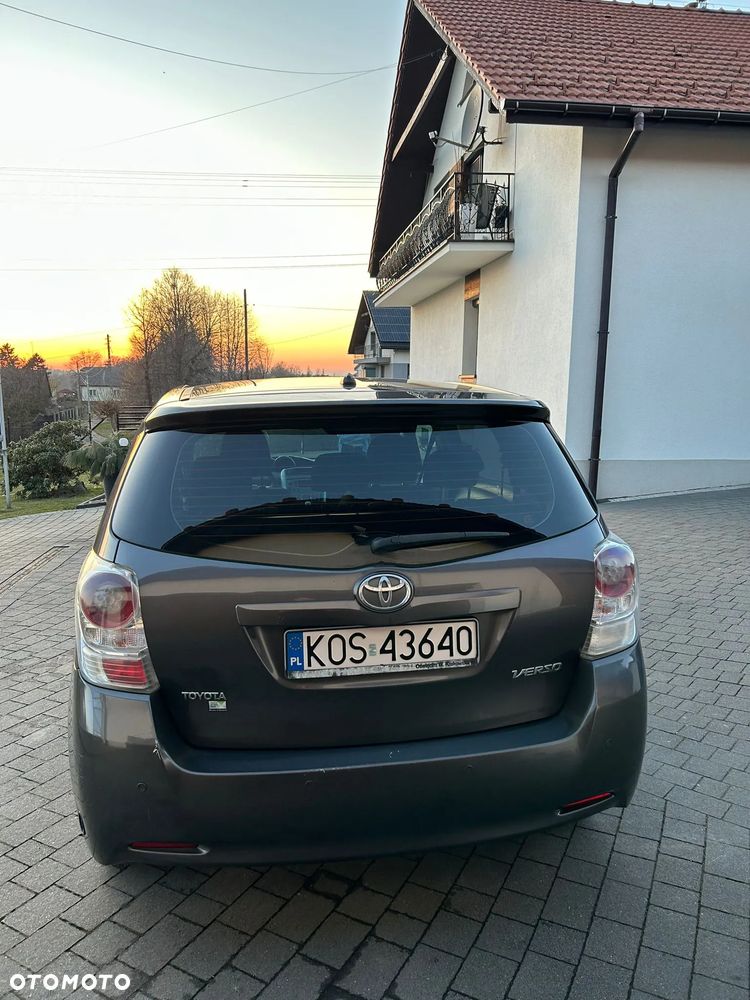 Toyota Verso 1.8 Sol 7os MS - 3