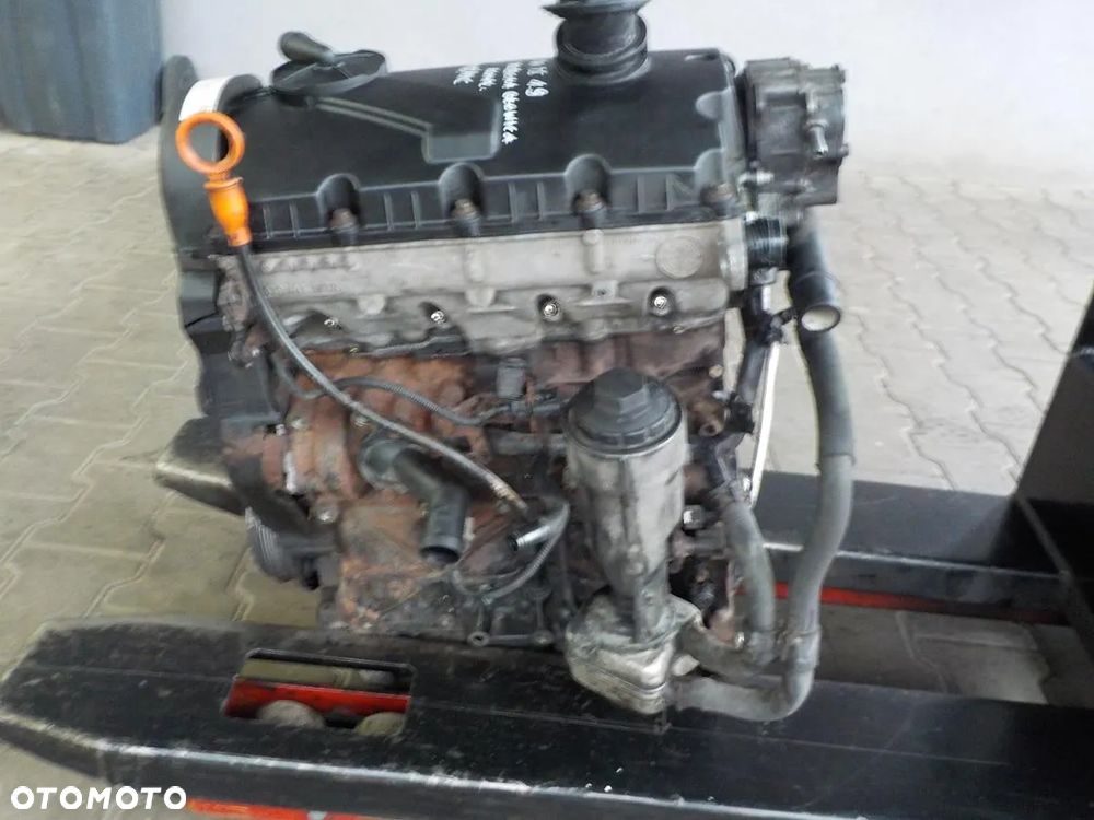 VW T5 1.9 TDI SILNIK AXC AXB PEWNY - 4