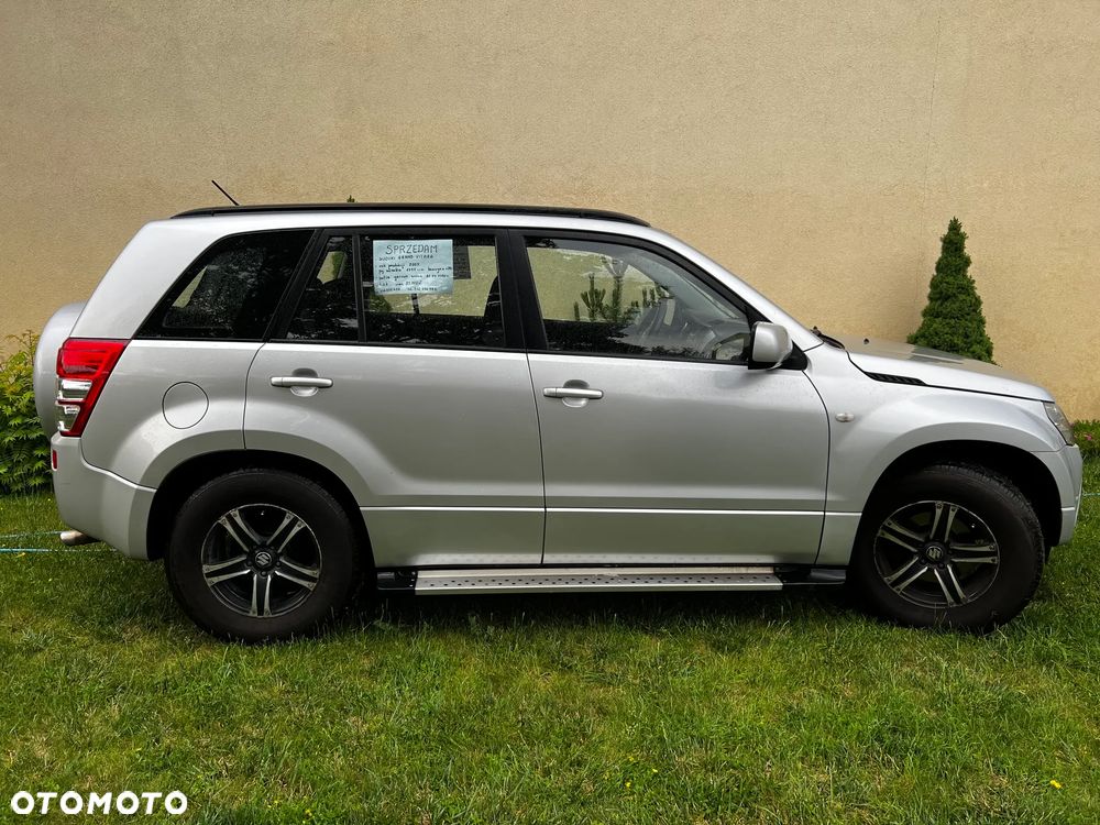 Suzuki Grand Vitara 2.0 Comfort - 6