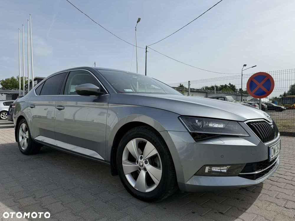 Skoda Superb 1.4 TSI ACT Ambition - 4