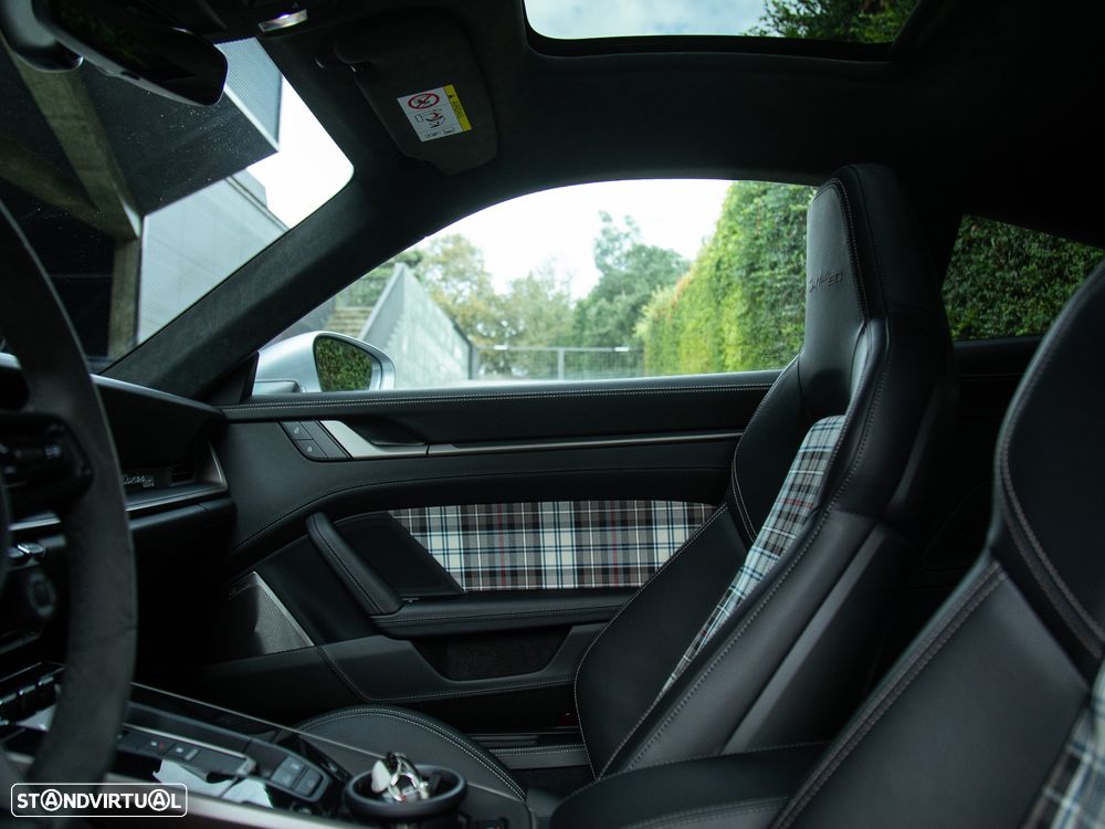 Porsche 911 (992) Turbo 50 Years - 30