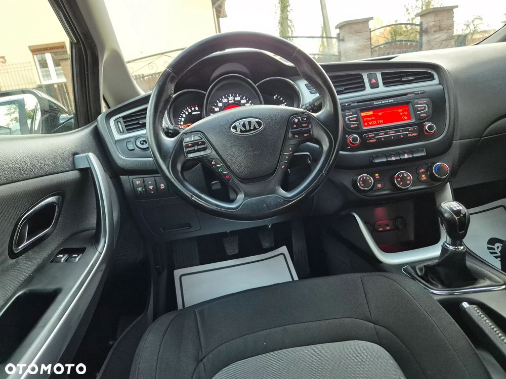 Kia Ceed 1.6 GDI Edition 7 - 17