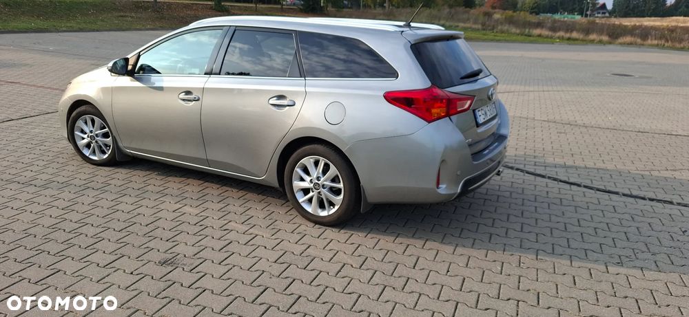 Toyota Auris - 8
