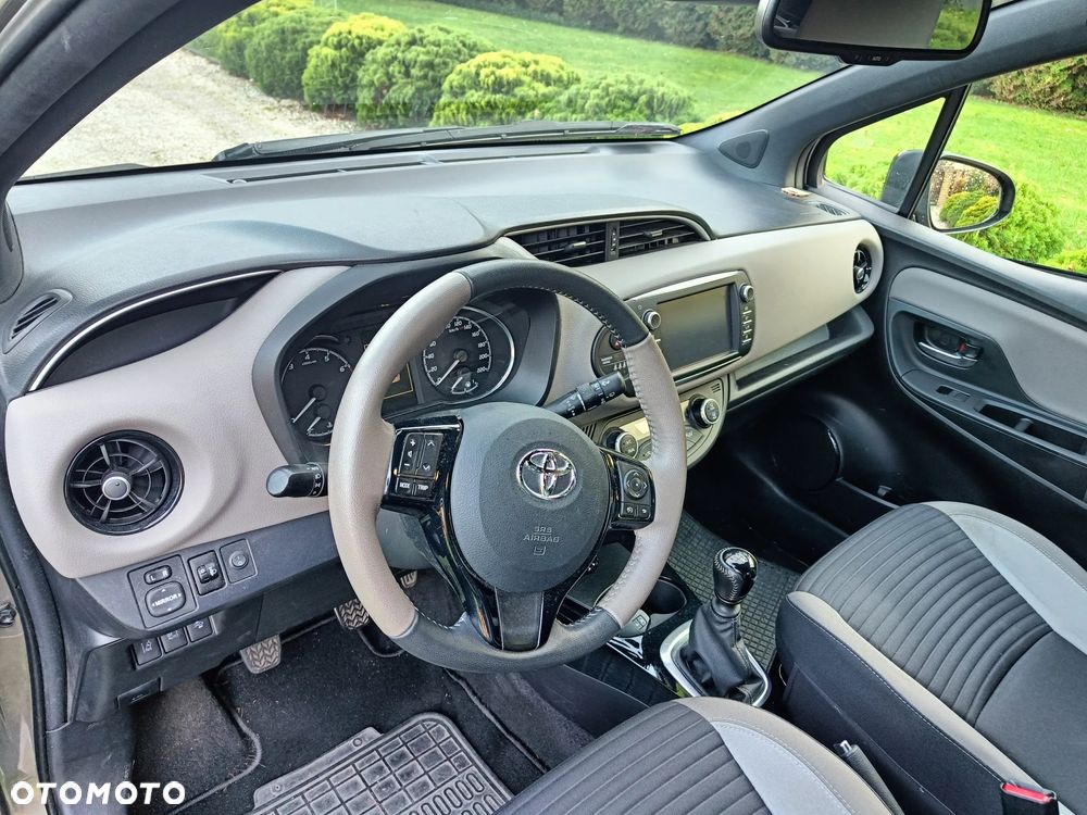 Toyota Yaris - 17