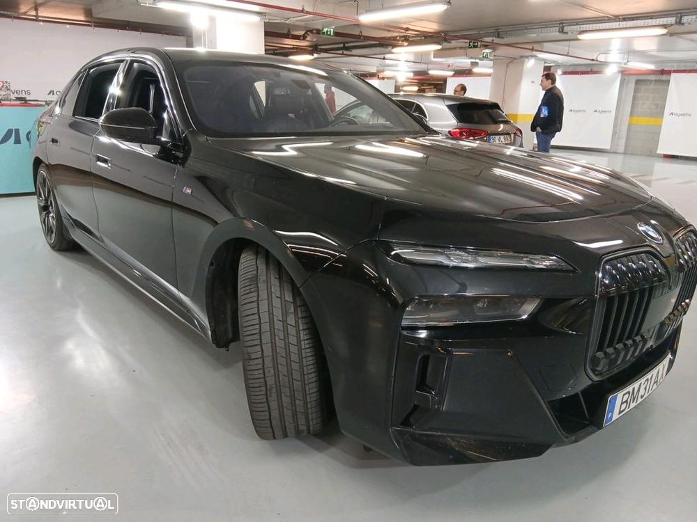 BMW i7 xDrive60 - 5
