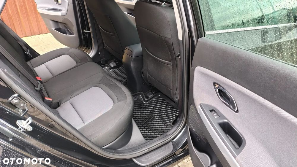 Kia Ceed 1.6 CRDi 128 Dream Team Edition - 10
