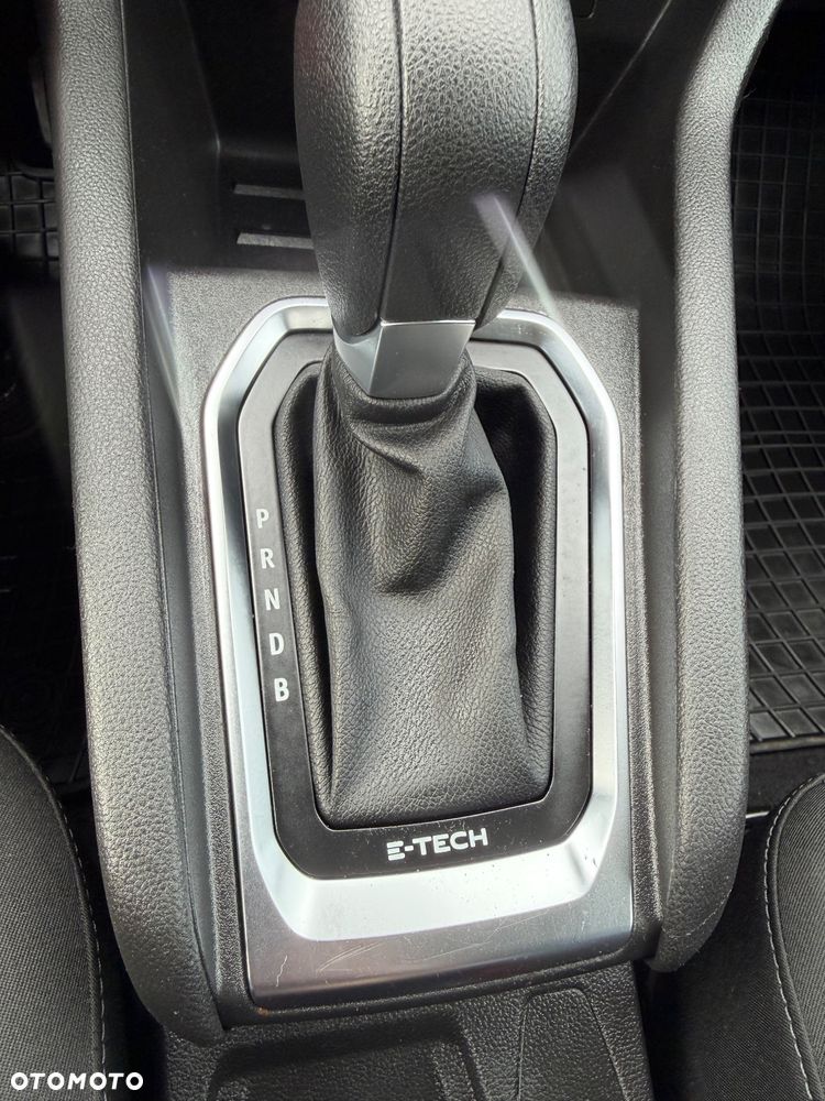 Renault Clio E-TECH 140 INTENS - 11