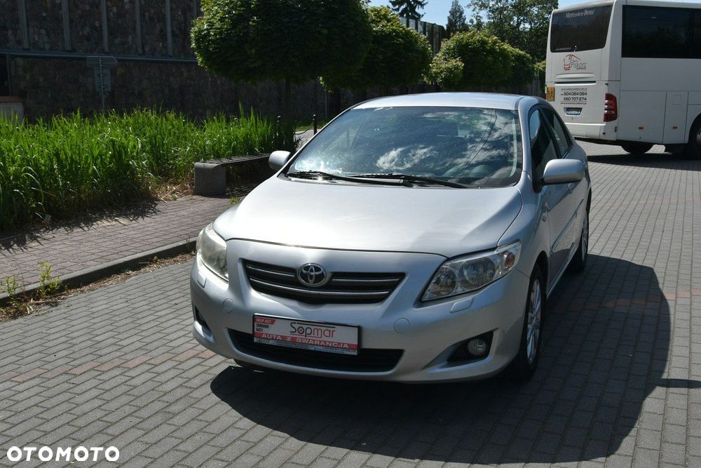 Toyota Corolla - 12