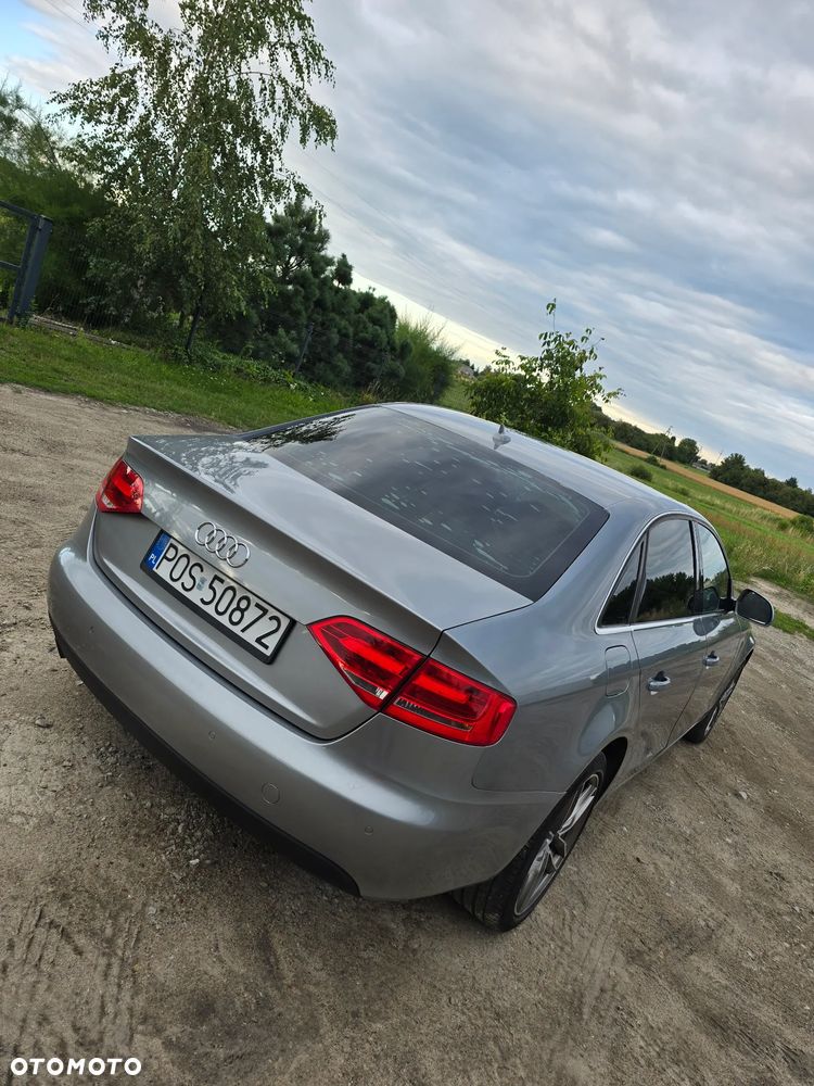 Audi A4 Limousine - 5