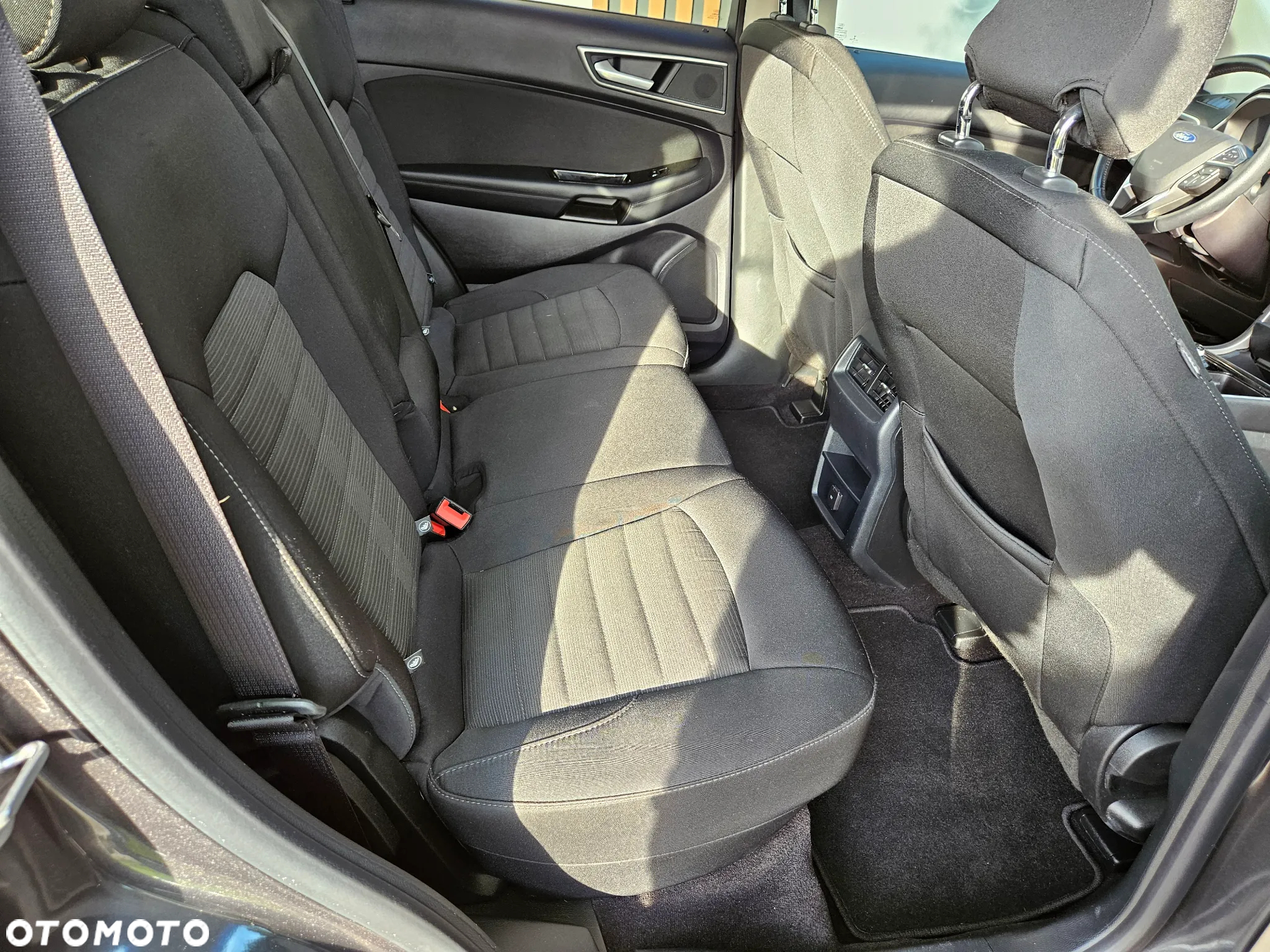 Ford Edge - 19