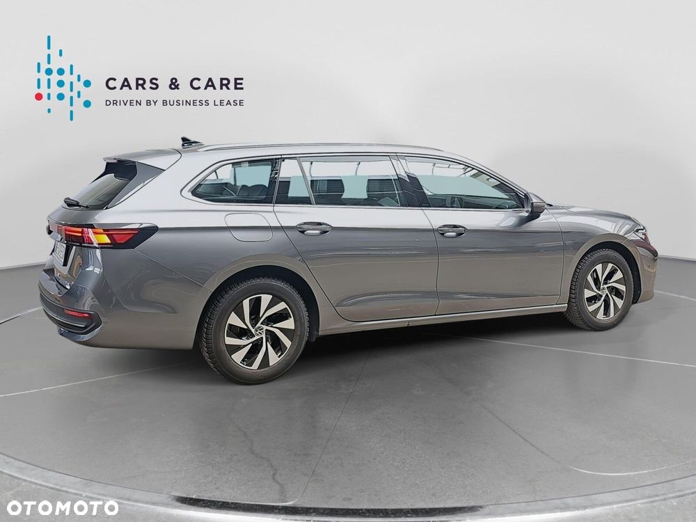 Volkswagen Passat - 22
