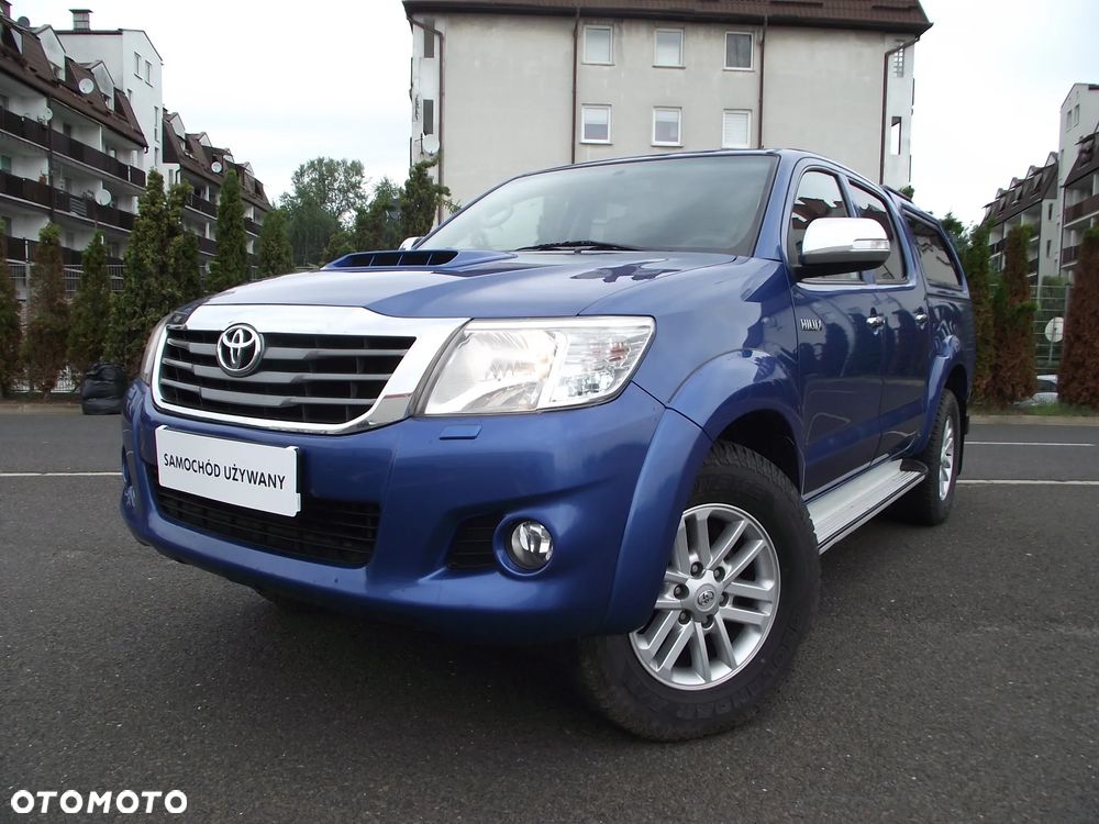 Toyota Hilux 3.0 D-4D Invincible - 1