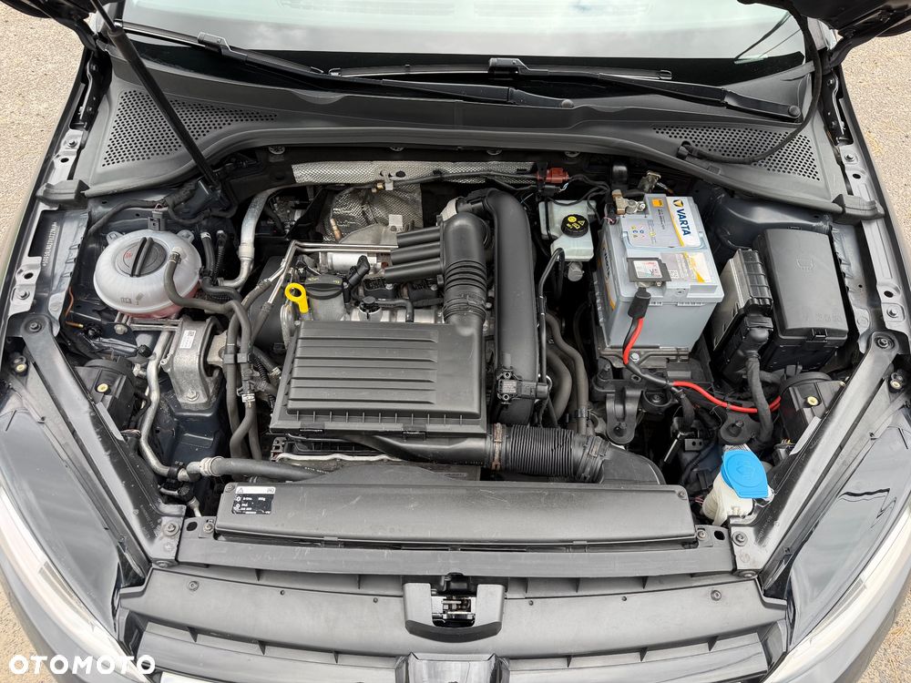 Volkswagen Golf - 38