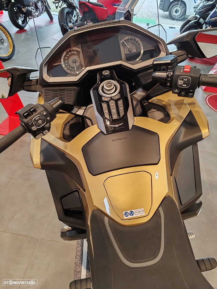 Honda Goldwing - 5