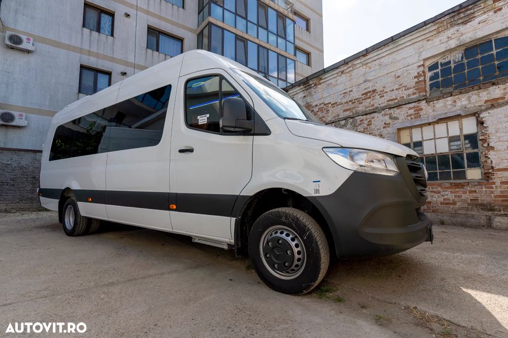 Mercedes-Benz Sprinter - 1