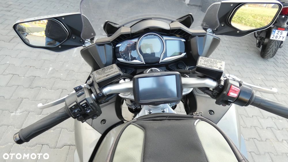 Yamaha FJR - 15