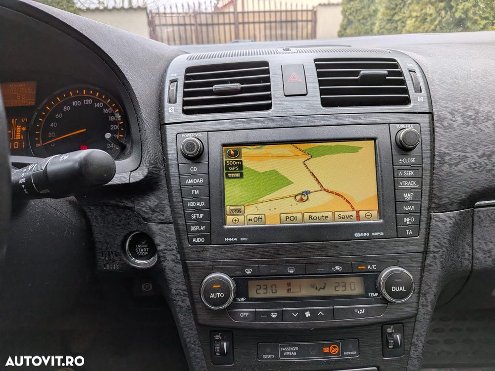 Toyota Avensis 2.2 D-CAT Luxury - 13