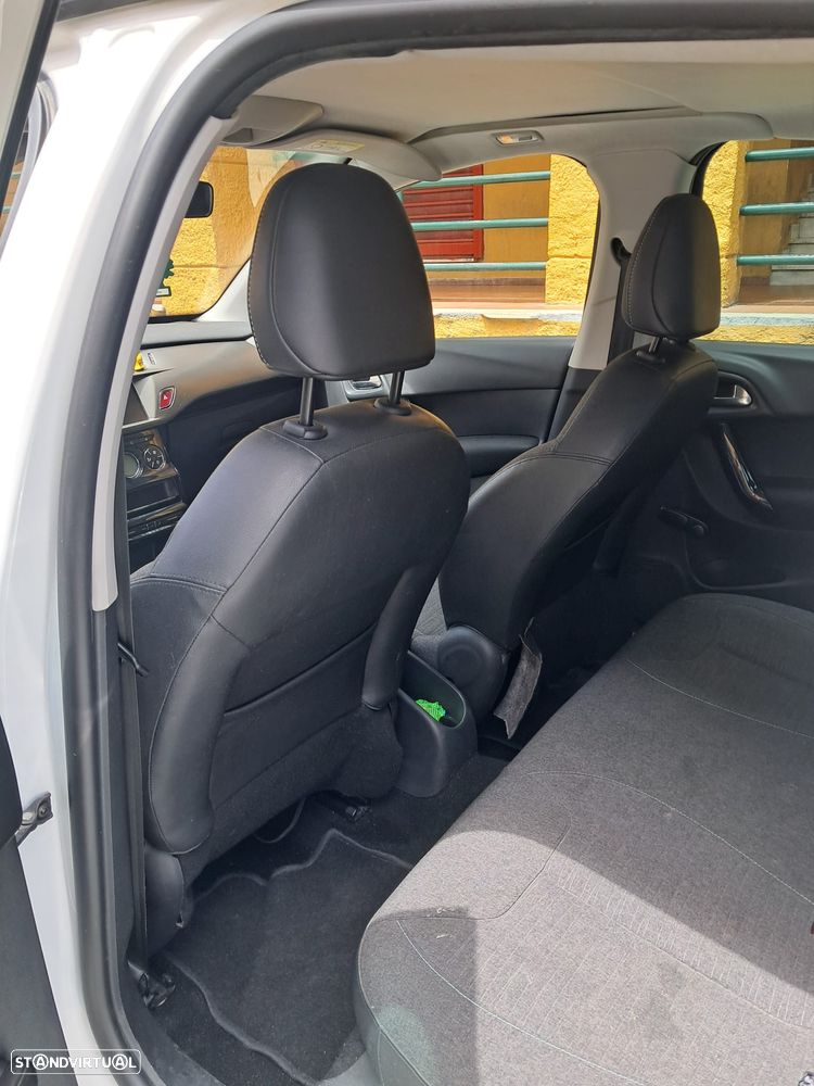 Citroën C3 1.2 PureTech Feel - 3