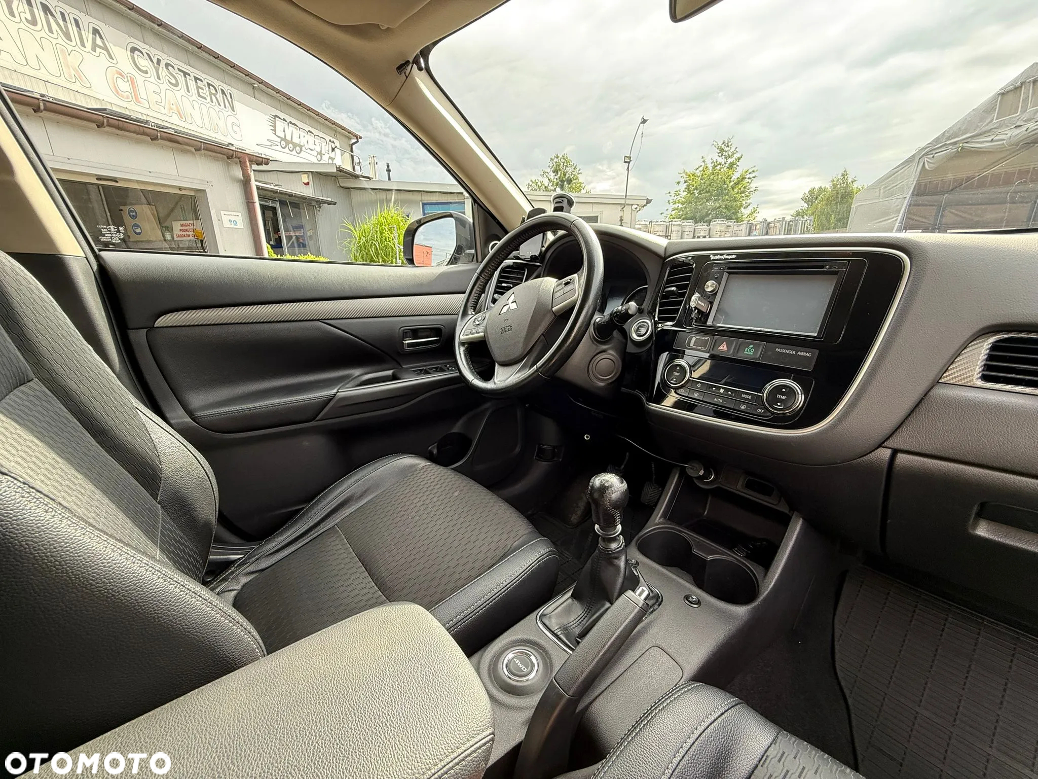 Mitsubishi Outlander 2.2 DID Intense - 15
