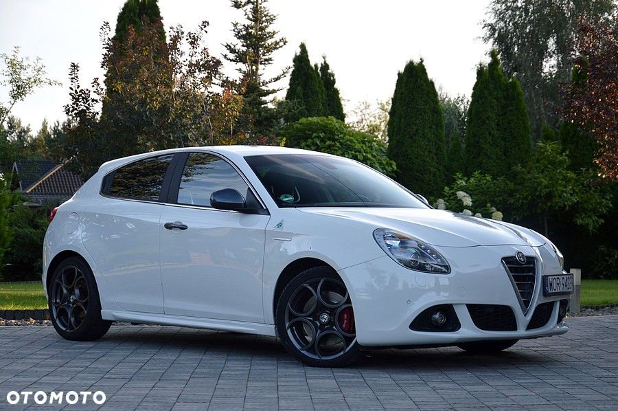 Alfa Romeo Giulietta 1.8 TBi 16V TCT Quadrifoglio Verde - 4