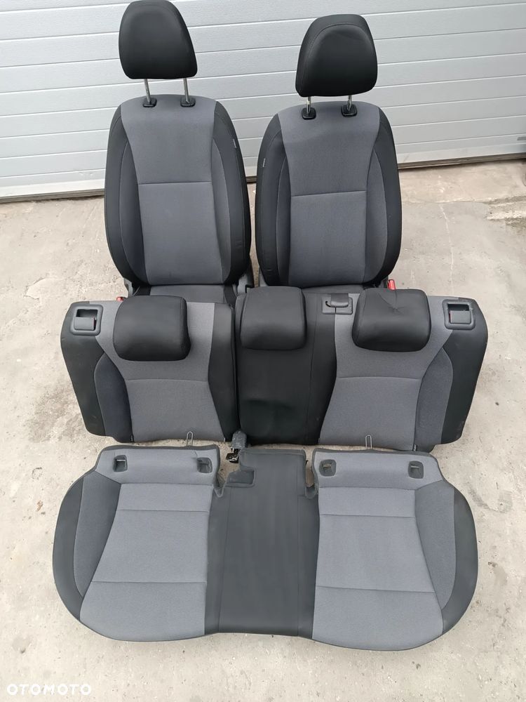 FOTELE PRZÓD TYŁ KANAPA WNĘTRZE HYUNDAI I20 II 5 DRZWI EUROPA - 1
