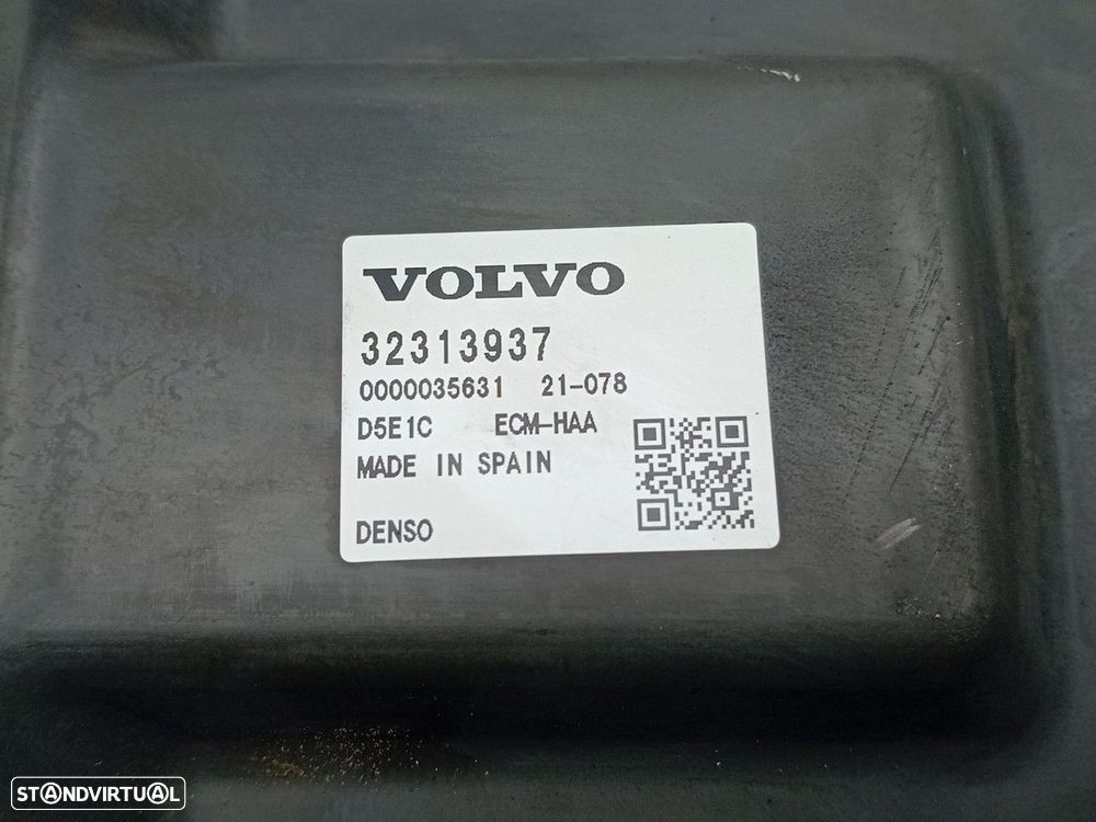 Centralina motor / ECU VOLVO V60 II Cross Country (227) - 4