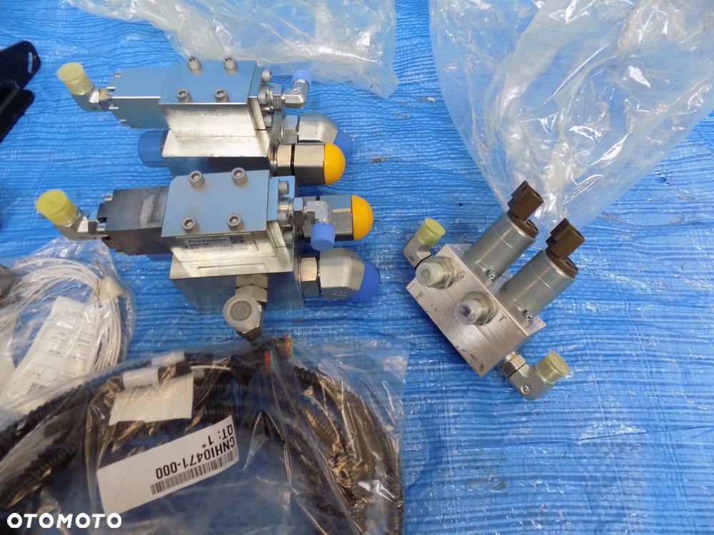 zestaw serwisowy zawory zawór 90433349 new holland 9070 9080 - 4