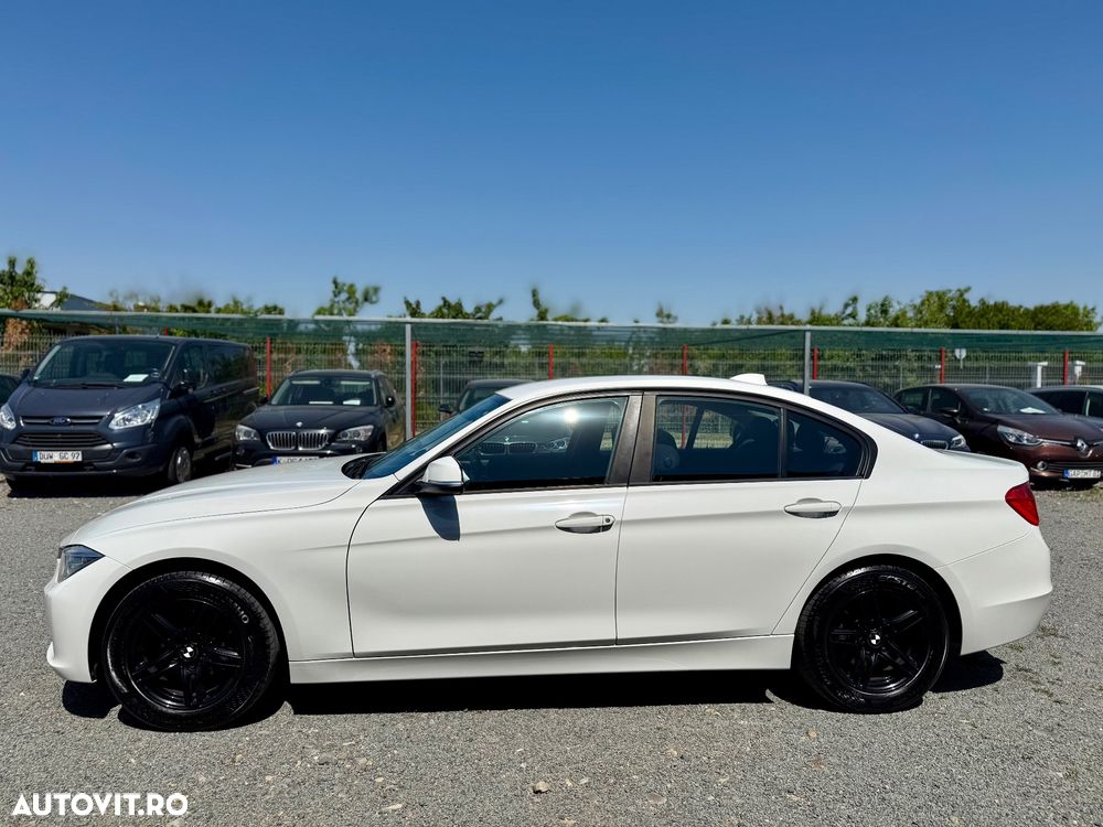 BMW Seria 3 318d Modern Line - 24