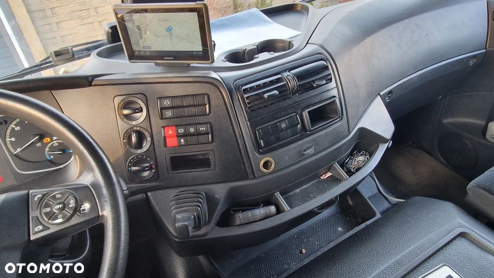 Mercedes-Benz Atego 1227 z Niemiec Autolaweta - 14
