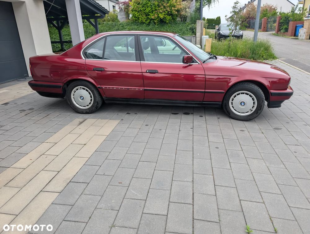 BMW Seria 5 520i - 6