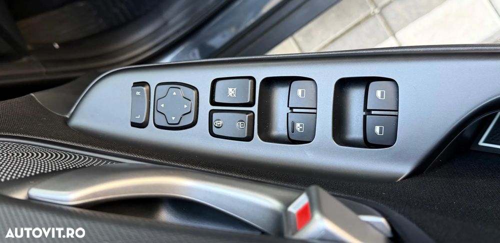 Hyundai KONA 1.0 T-GDI 2WD Highway - 17