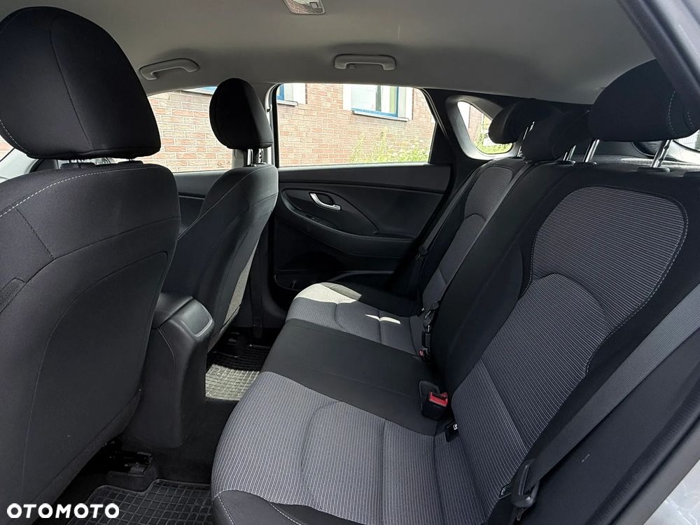Hyundai i30 - 12