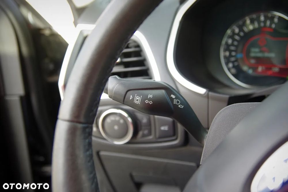 Ford S-Max 2.0 TDCi 4WD Titanium PowerShift - 32