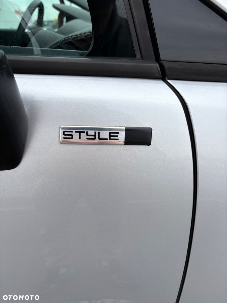 Peugeot 3008 1.6 HDi Style - 13