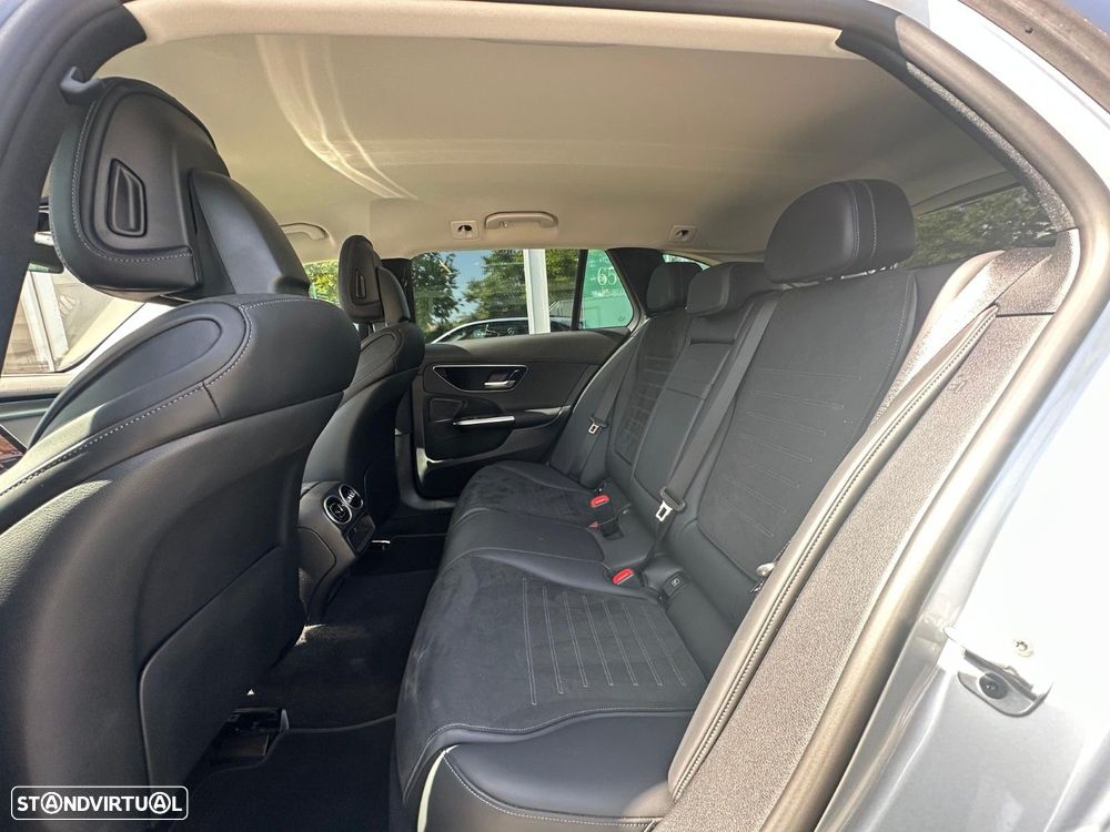 Mercedes-Benz C 300 de AMG Line - 4