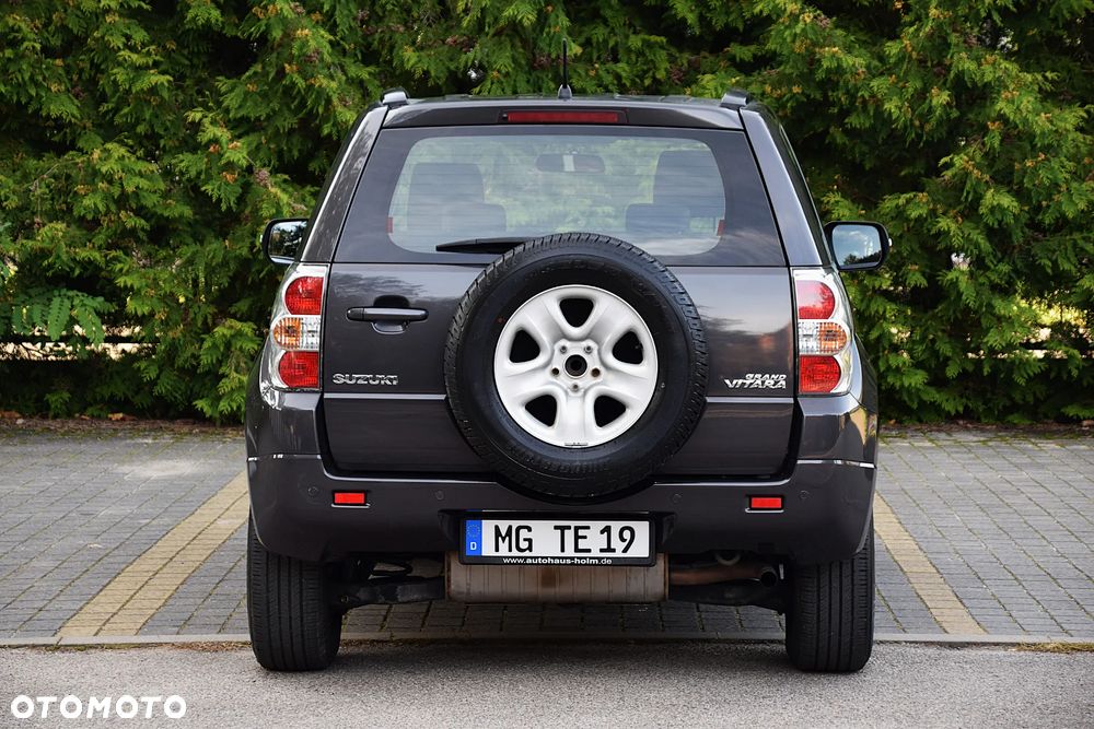 Suzuki Grand Vitara 1.6 Club - 22