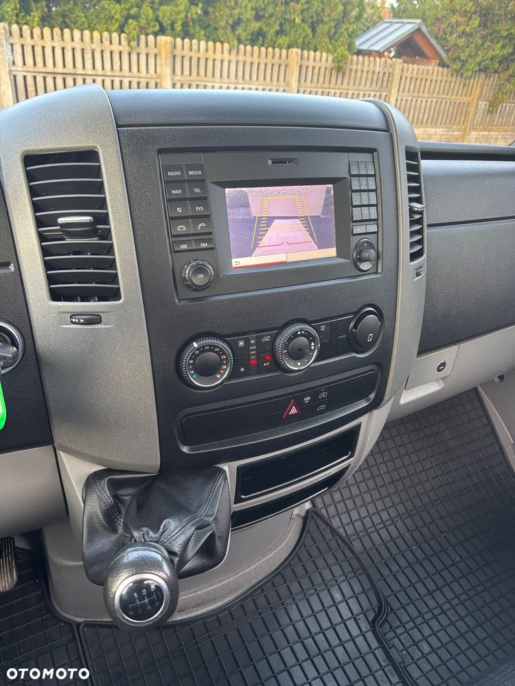 Mercedes-Benz Sprinter - 9