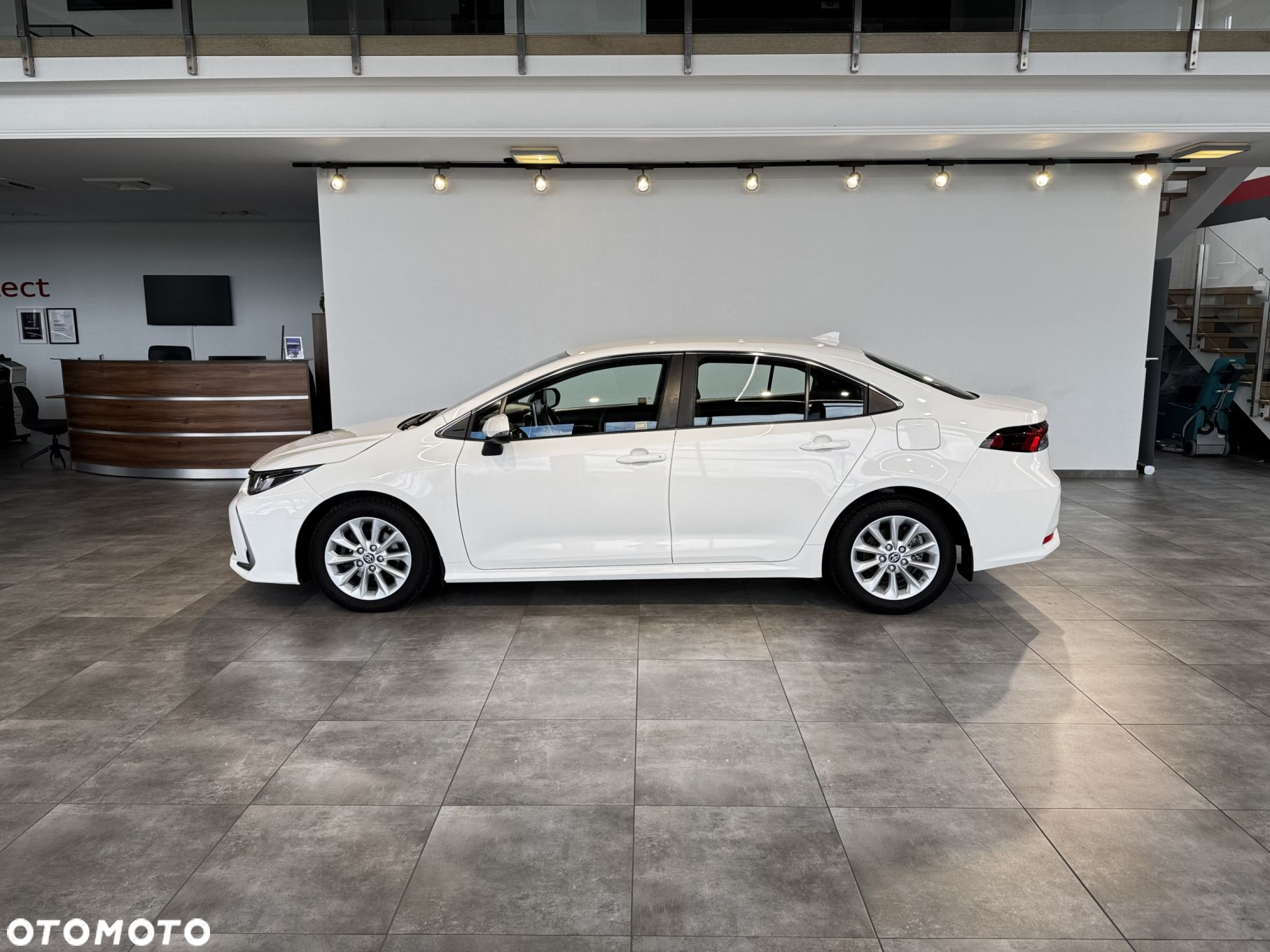 Toyota Corolla - 6