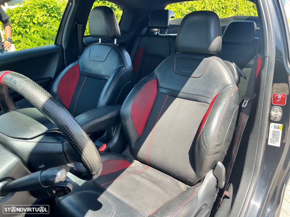 Peugeot 208 GTI 200 THP - 13