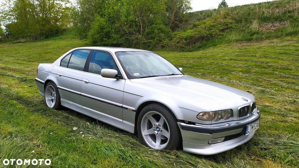 BMW Seria 7 735i L - 7