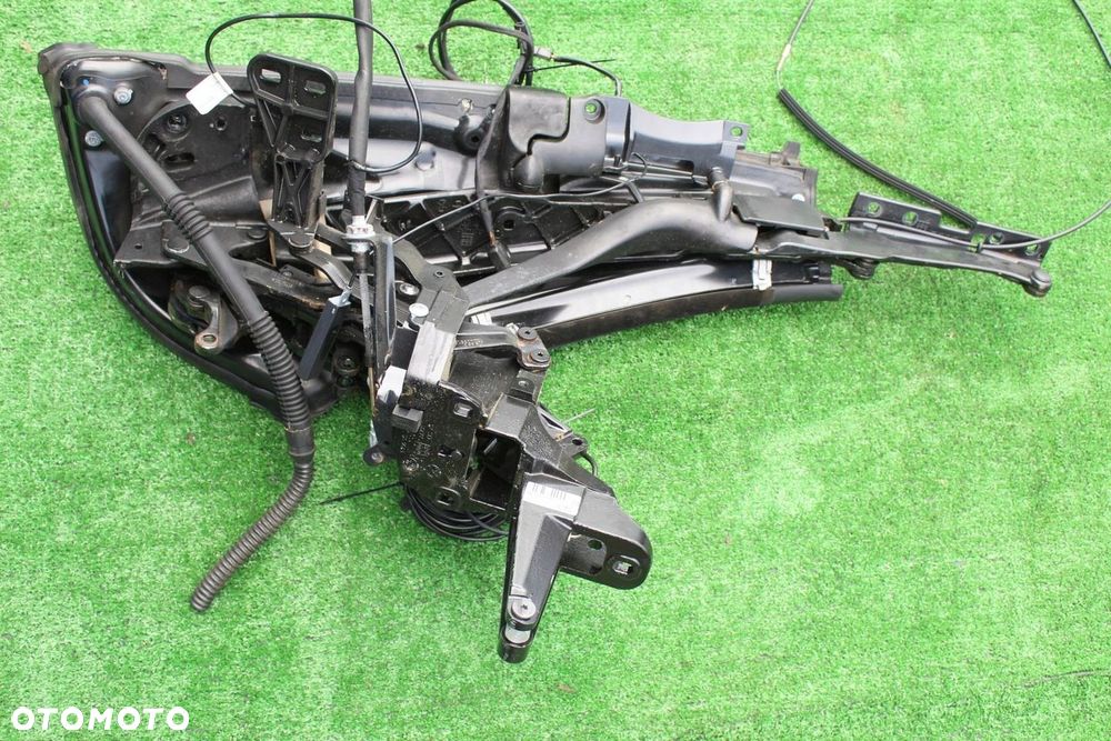 Słupek tylny lewy zawias siłownik dachu Mercedes SL R230 W230 SL350 SL500 - 9
