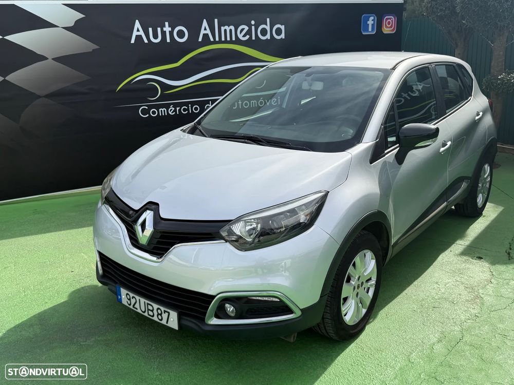 Renault Captur 1.5 dCi Exclusive - 2
