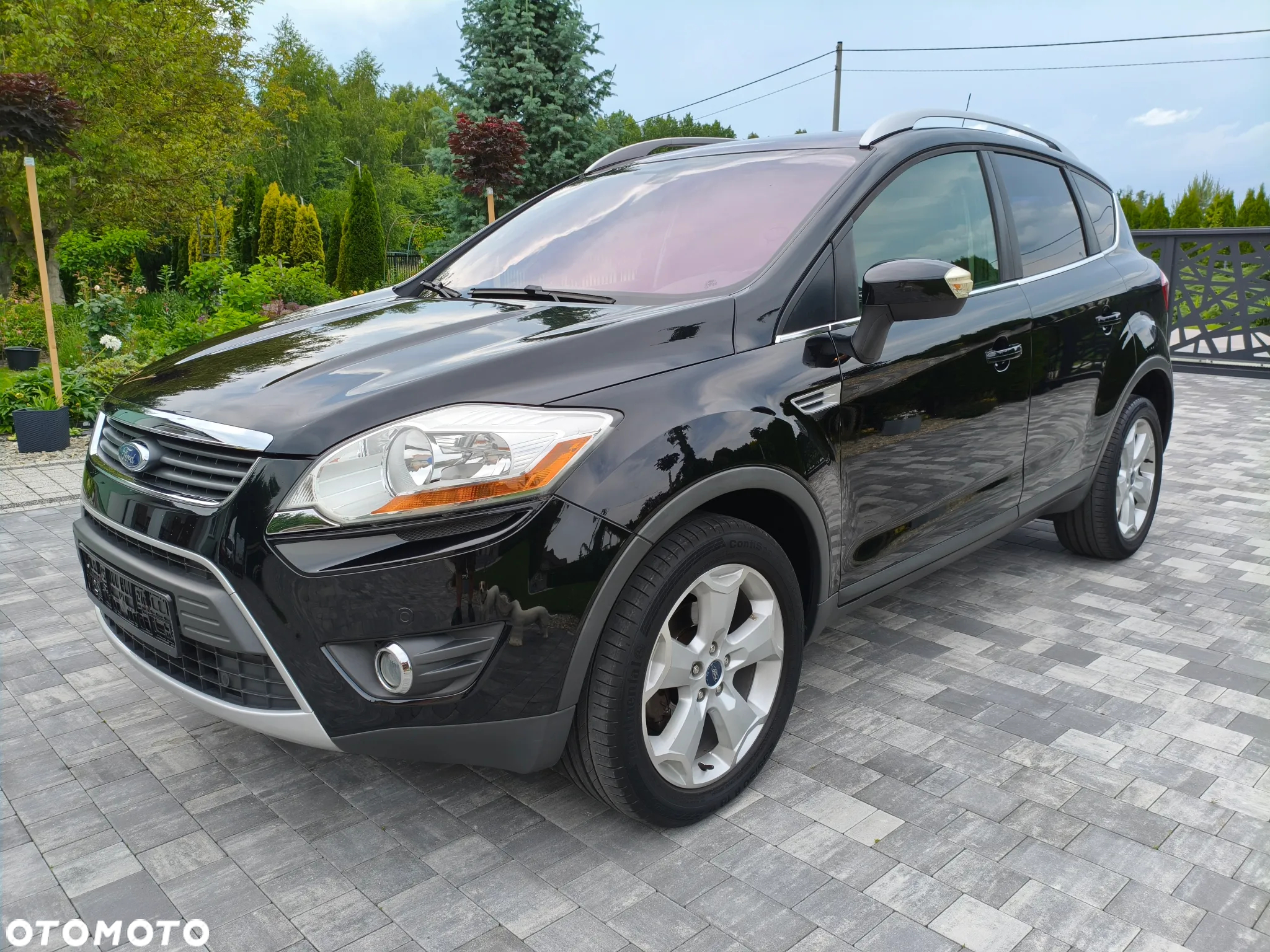 Ford Kuga 2.0 TDCi 2x4 Titanium - 3