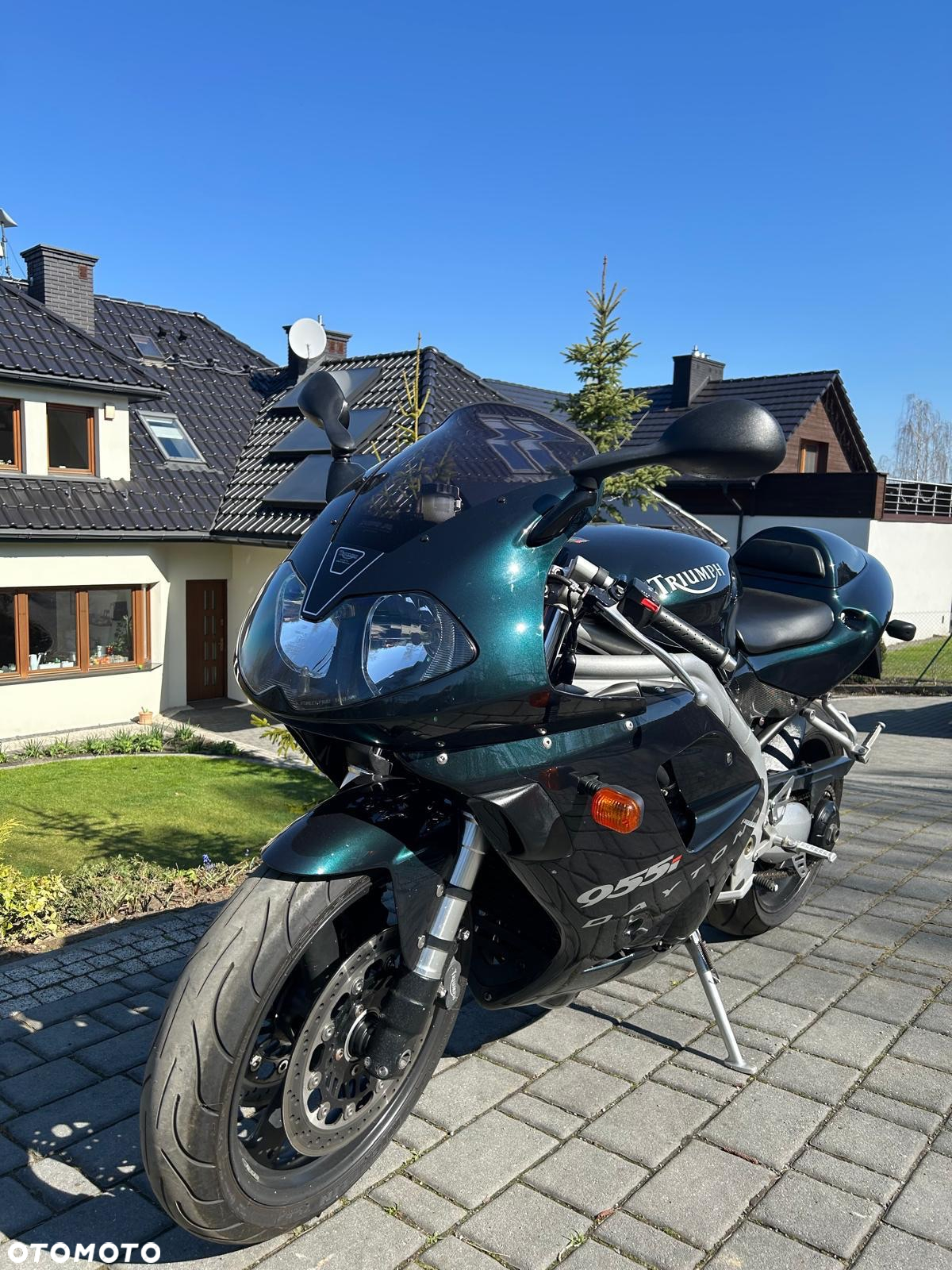 Triumph Daytona - 12