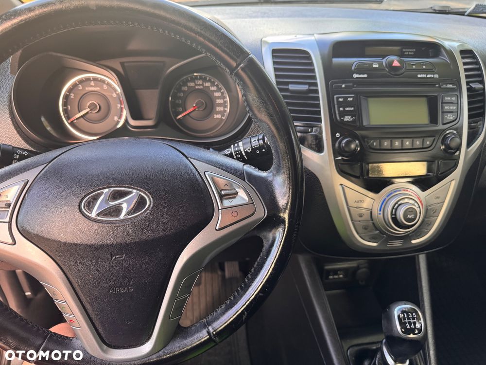 Hyundai ix20 1.6 Premium blue - 14