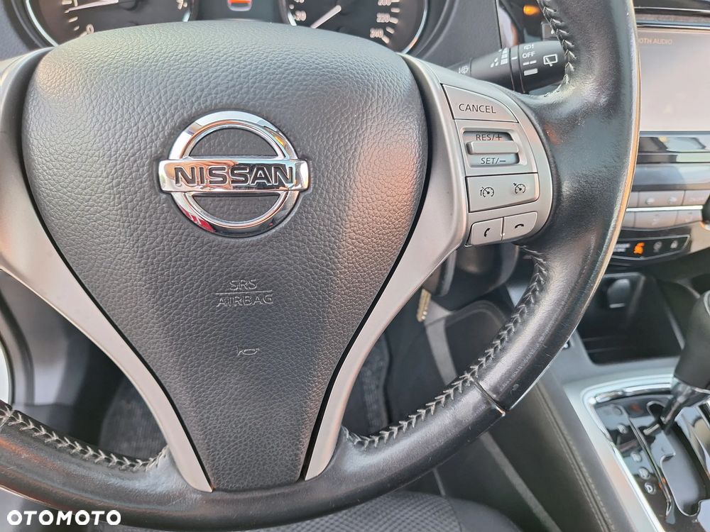 Nissan Qashqai 1.2 DIG-T Xtronic TEKNA - 23