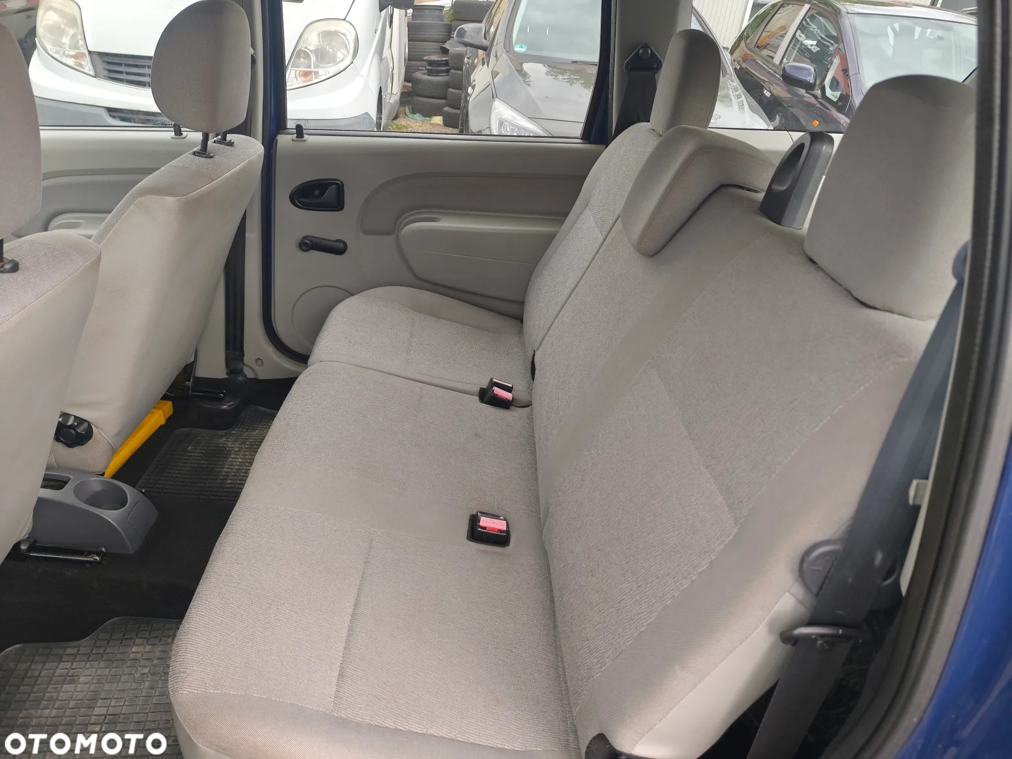 Dacia Logan MCV 1.6 Ambiance - 15